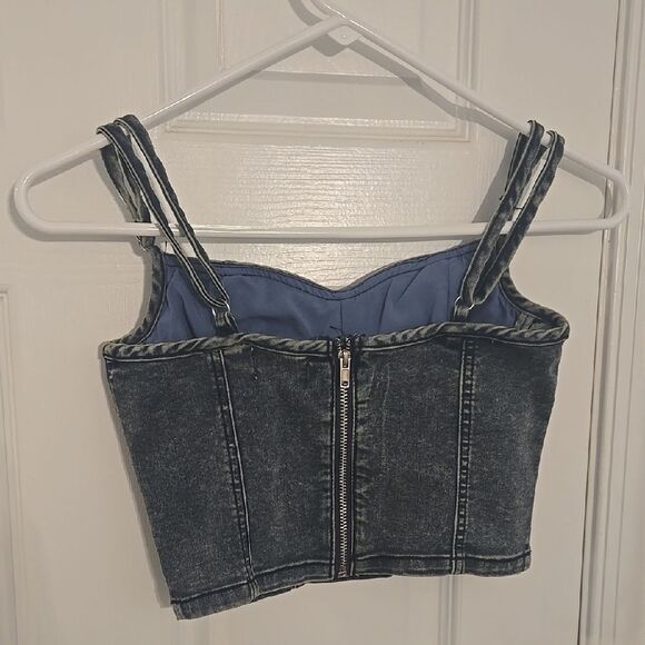 Blue Sleeveless Bustier Tank Top - Picture 4 of 6